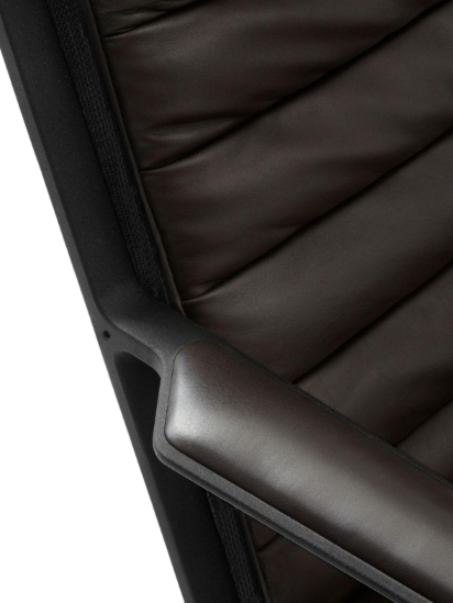 VIPP456 Lounge Chair Vipp