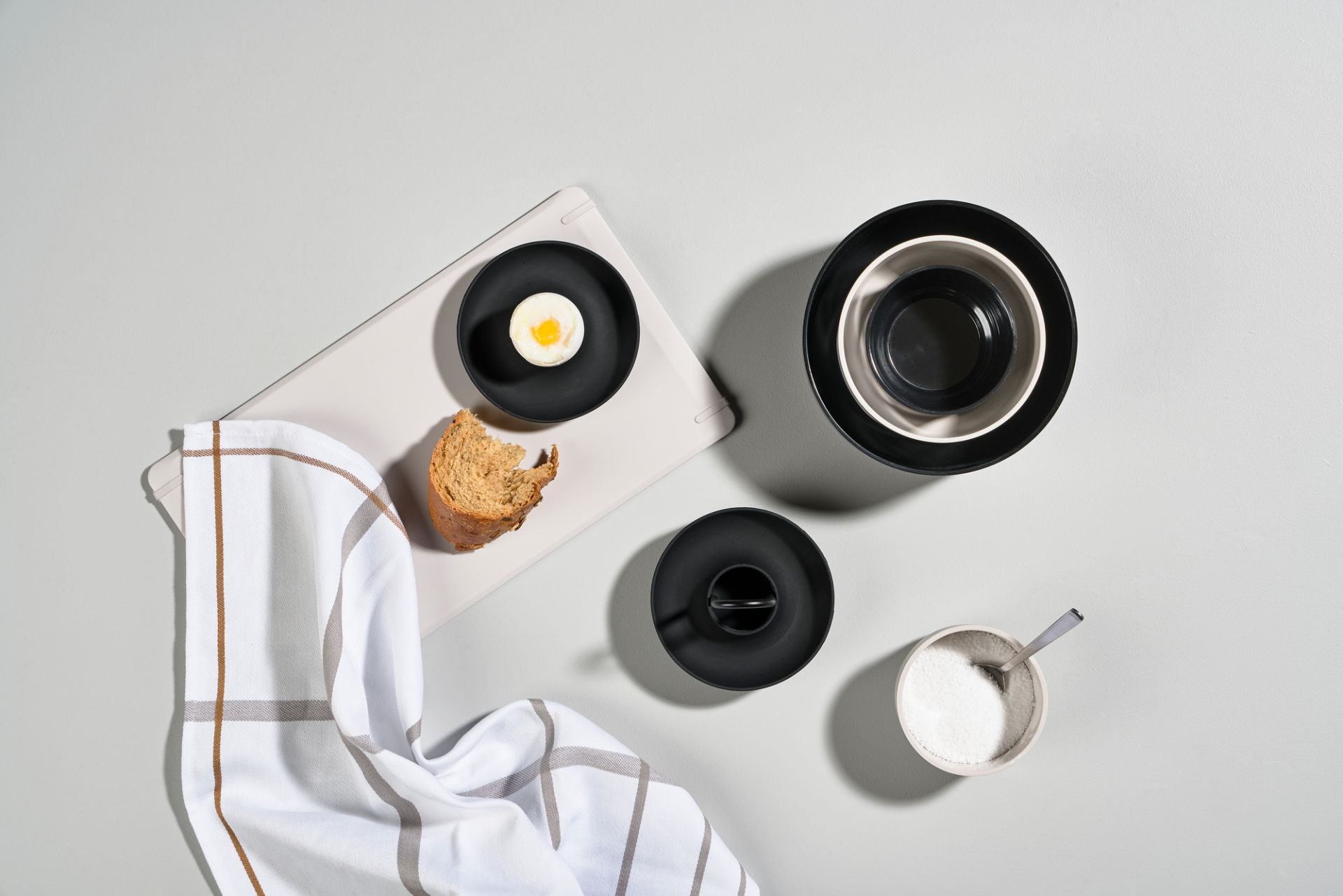 Singles egg cup with holder set of 4 Zone Denmark SINGLE PIECES