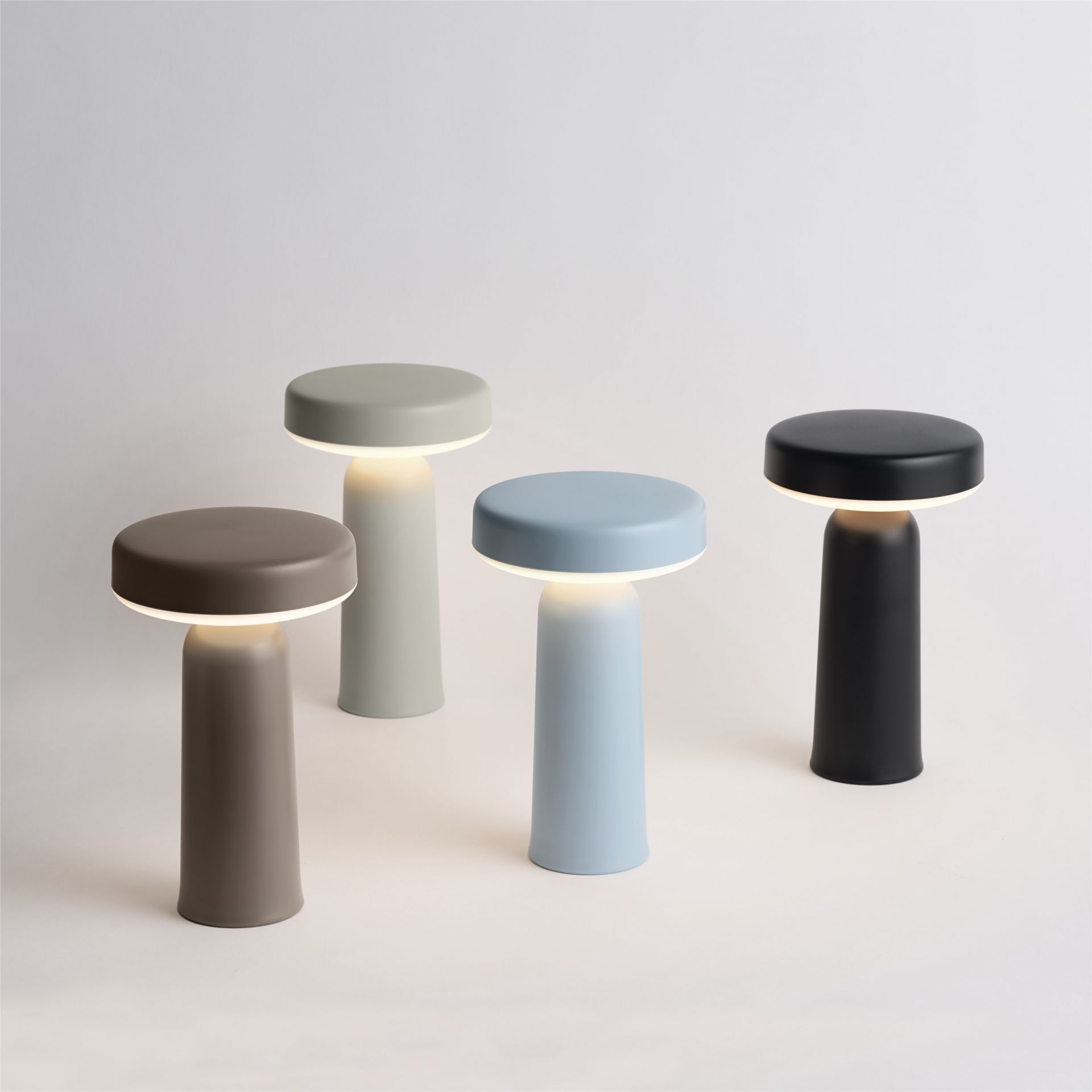 Ease Portable lamp Battery Table Lamp Muuto