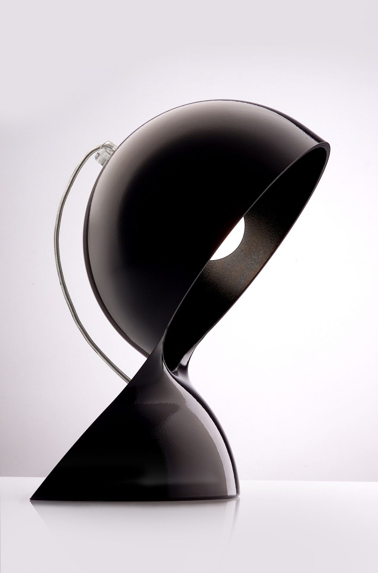 Dalu' table lamp black Artemide