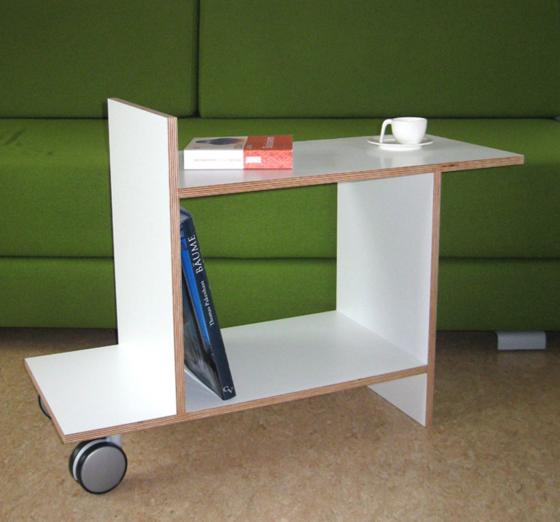 Freund side table Tojo