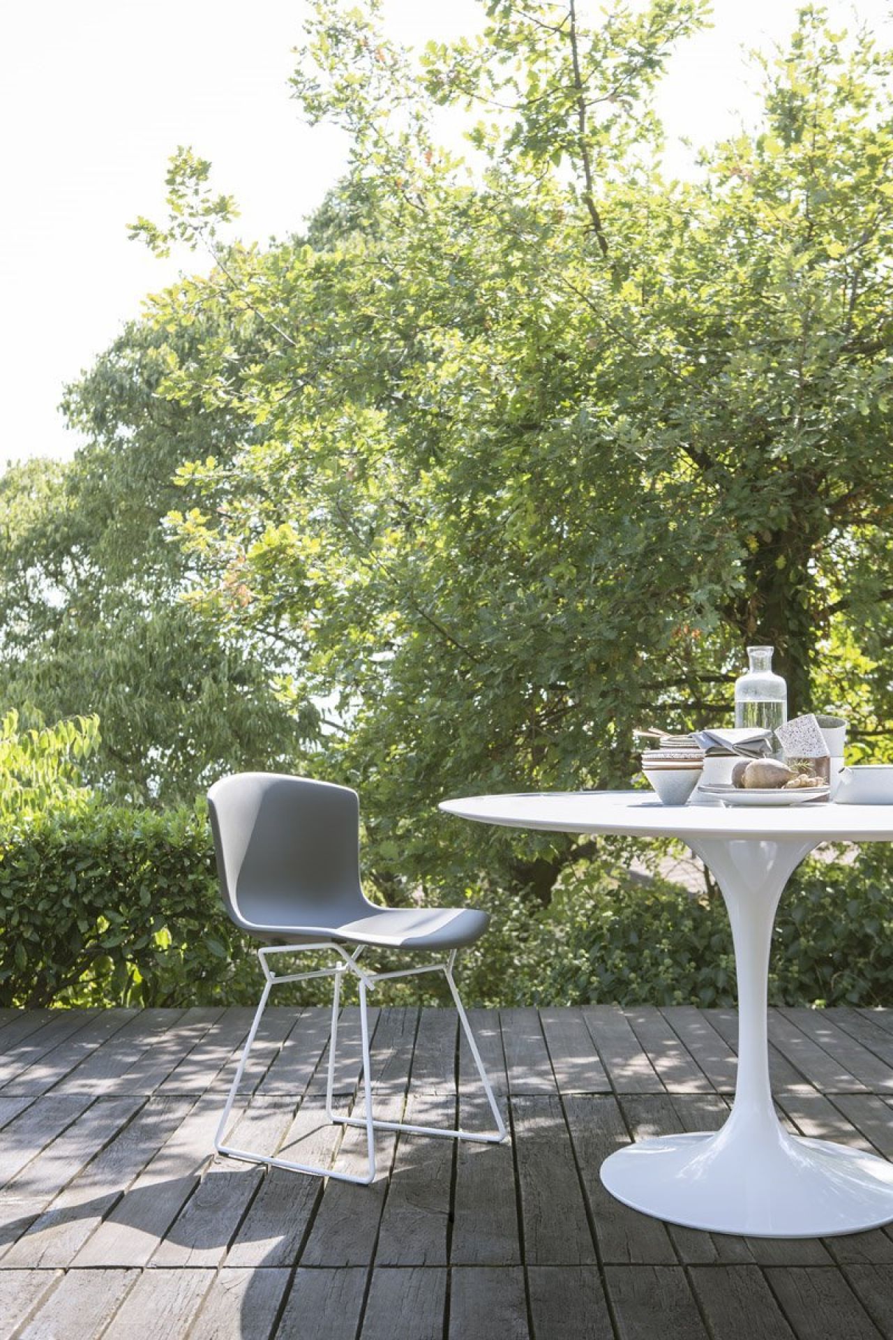 Saarinen table round OUTDOOR Knoll International - QUICK SHIP