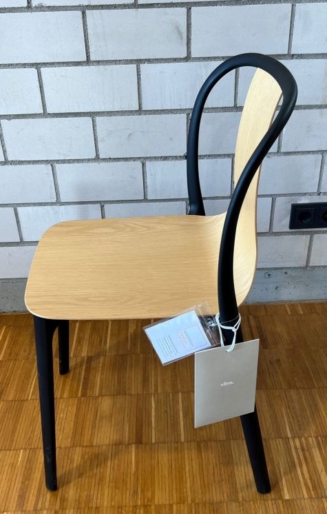 Belleville Chair Wood Chair BOWL NATURAL OAK / FRAME POLYAMIDE BLACK Vitra EXHIBITION PIECE