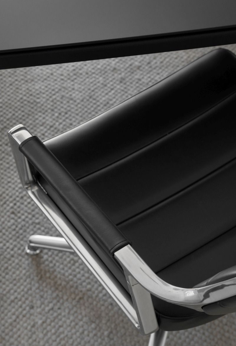 Vipp 453 / Vipp453 Swivel Chair Swivel Chair Vipp