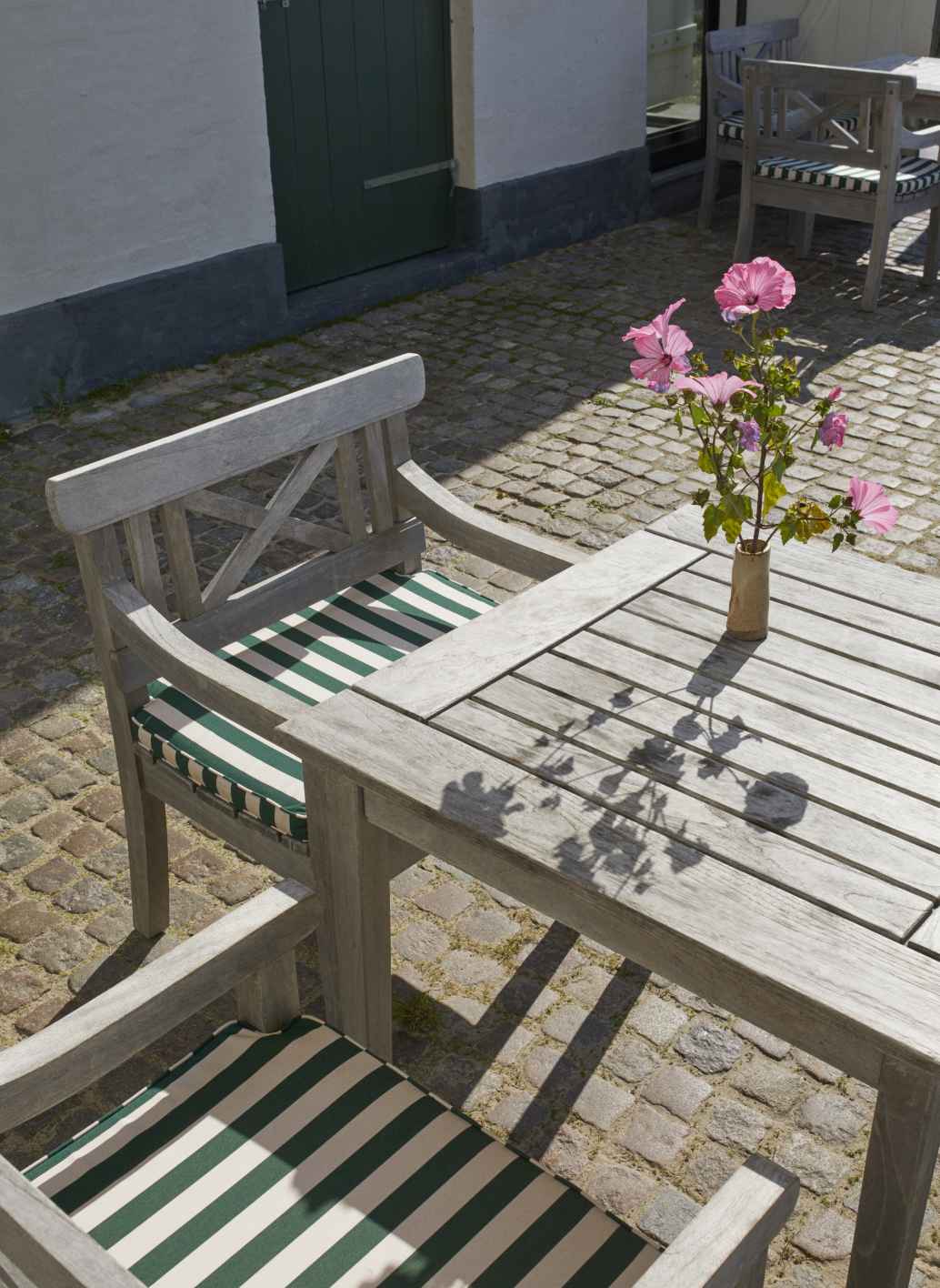 Drachmann Table Outdoor dining table Skagerak by Fritz Hansen 