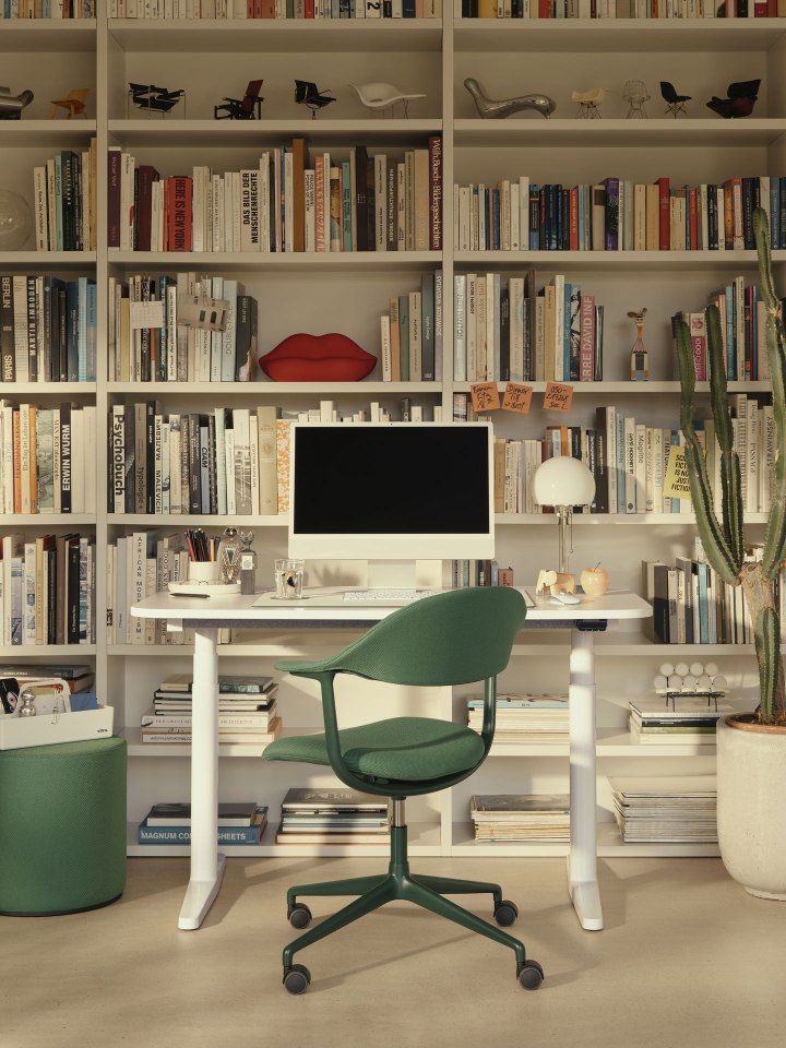 Mynt back and seat plastic office swivel chair Vitra