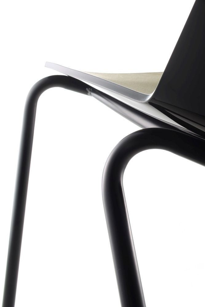 AÏKU Chair 4 Metal Legs Black MDF Italia