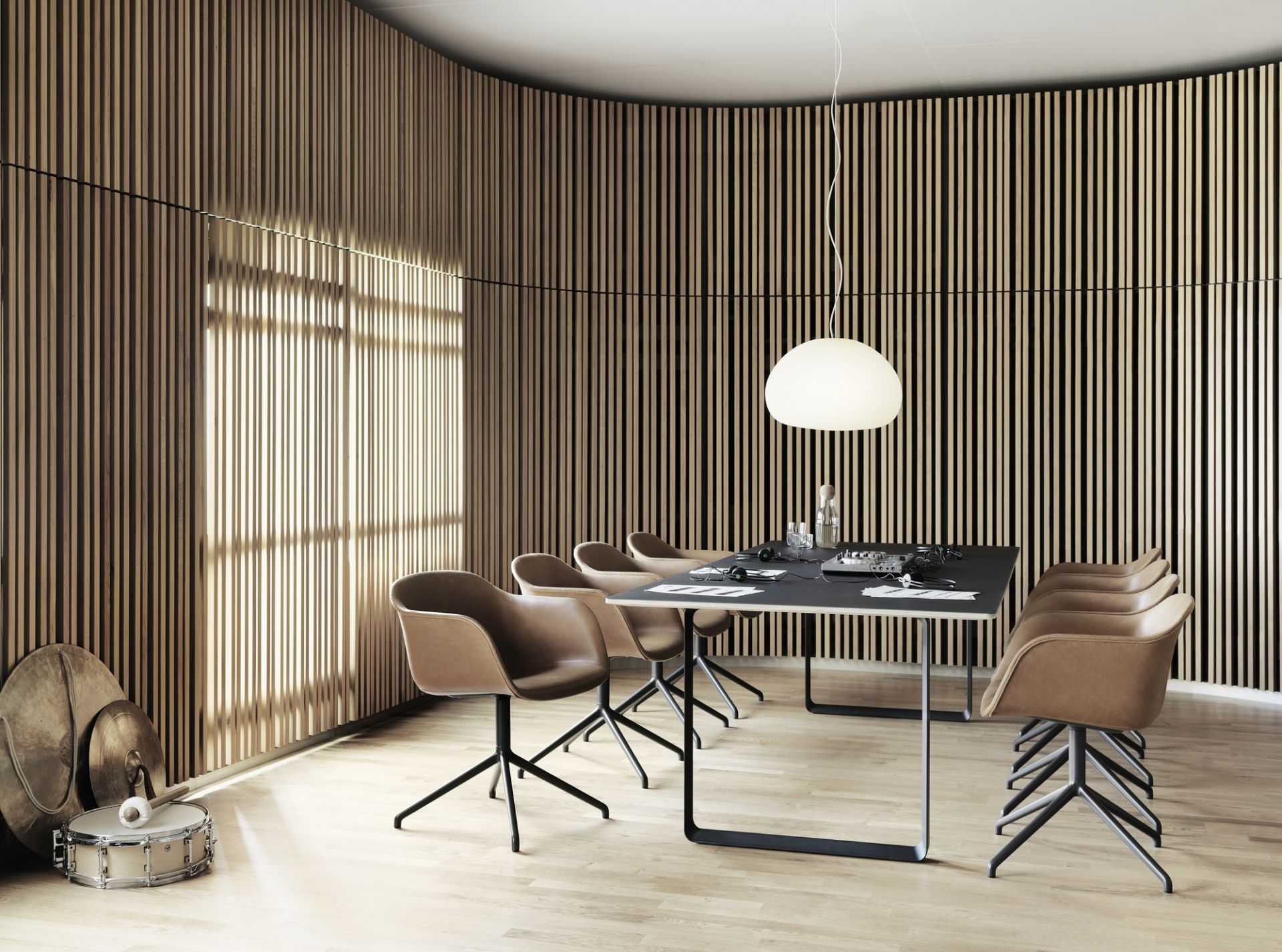 Fluid Pendant Lamp Large Muuto