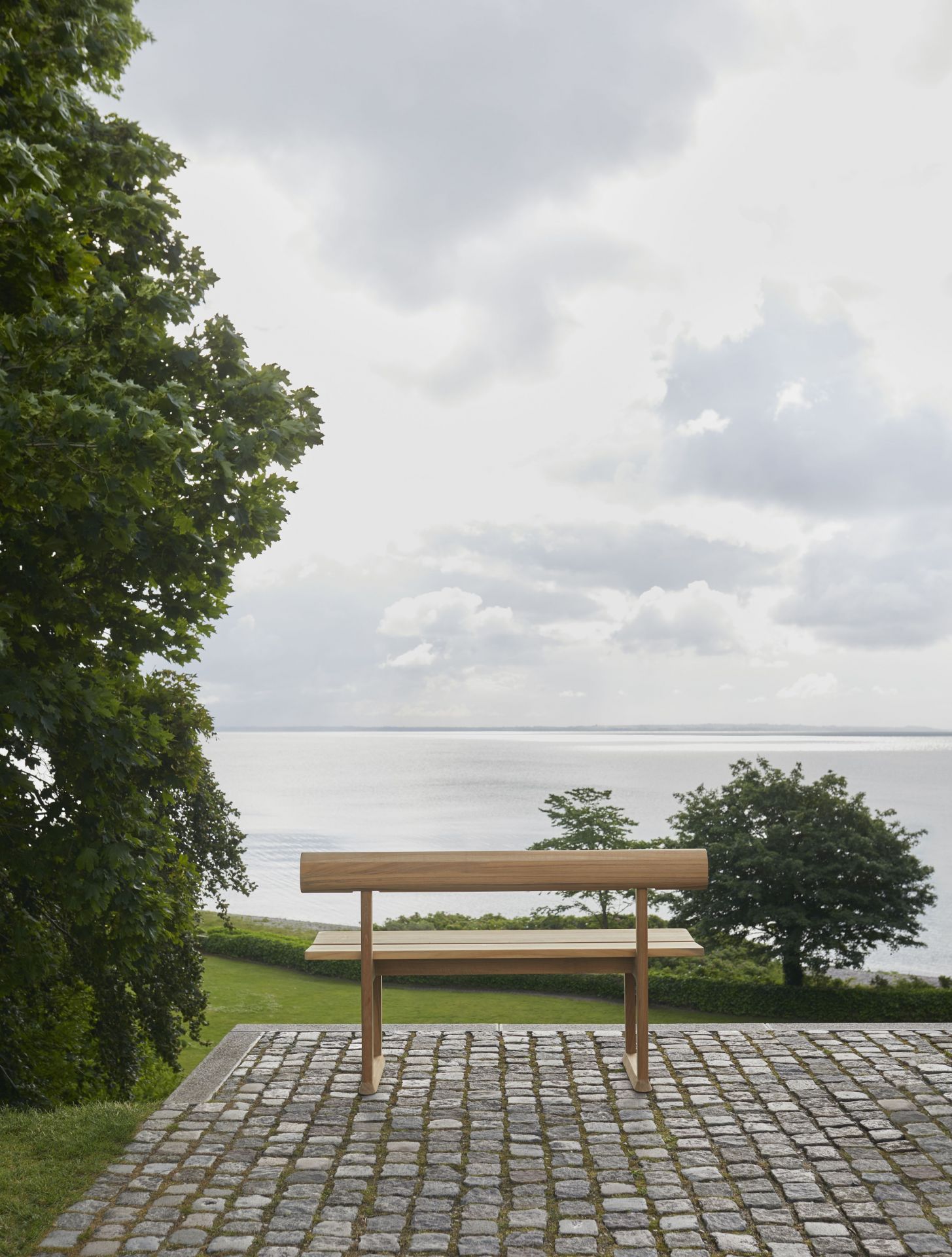 Banco Bench Teak Outdoor Skagerak by Fritz Hansen