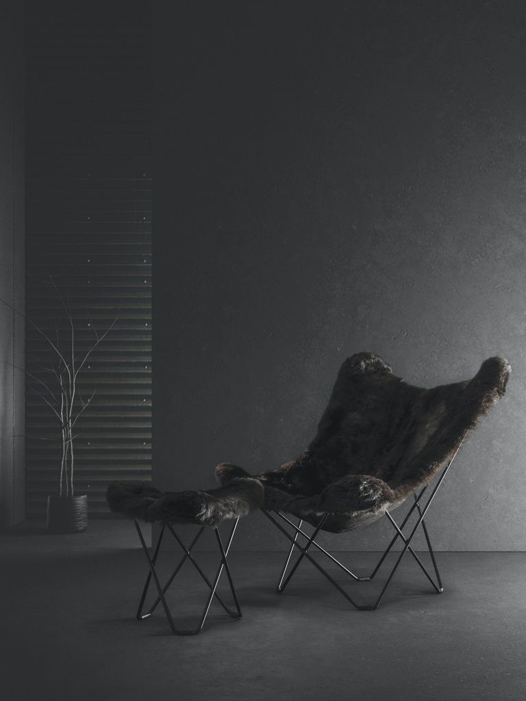 Iceland Mariposa Butterfly chair sheepskin Cuero   