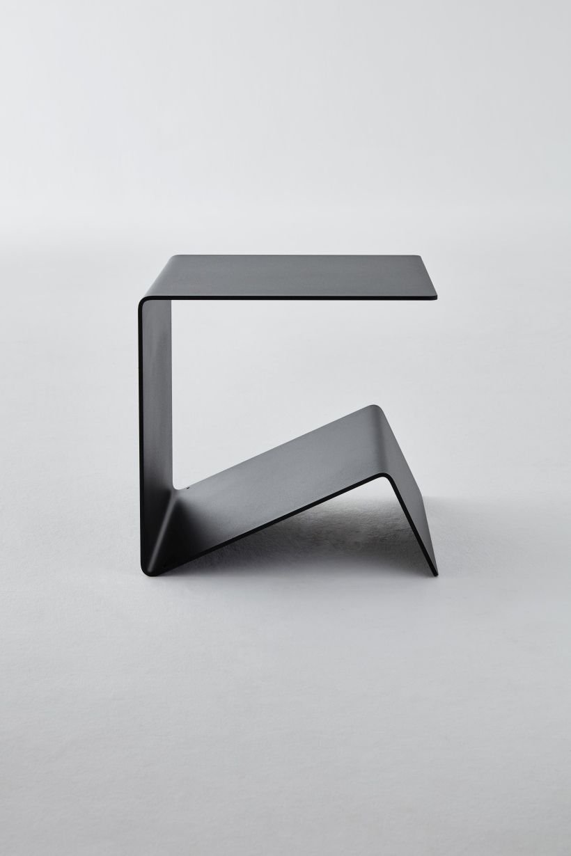 Buk side table Müller Möbelwerkstätten
