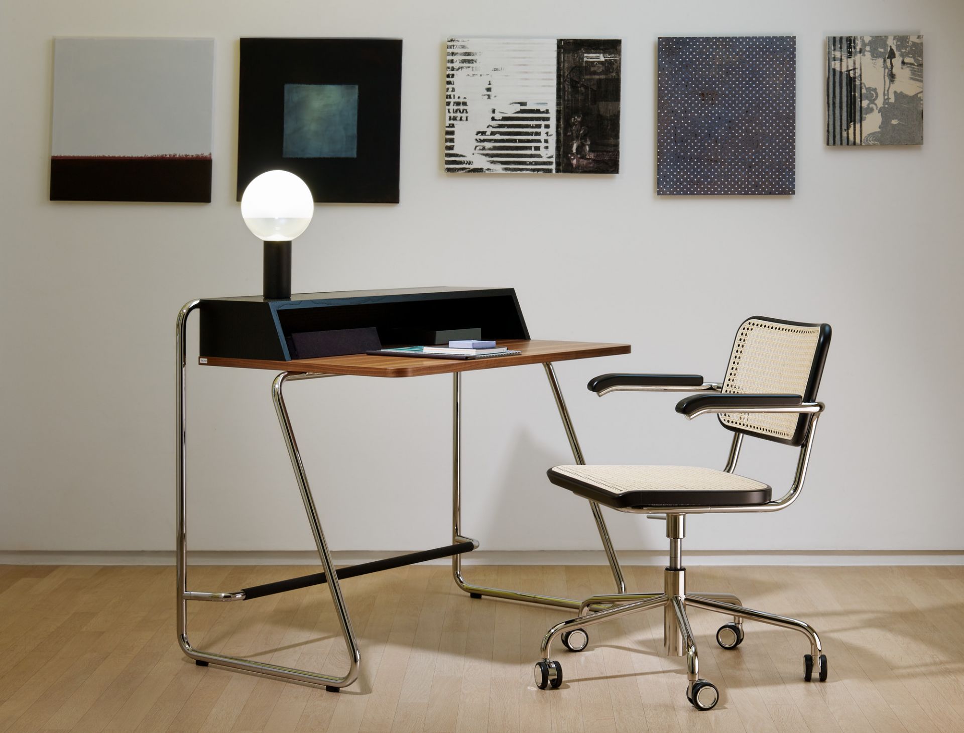 S 64 VDR Atelier Swivel Chair steel pipe Thonet