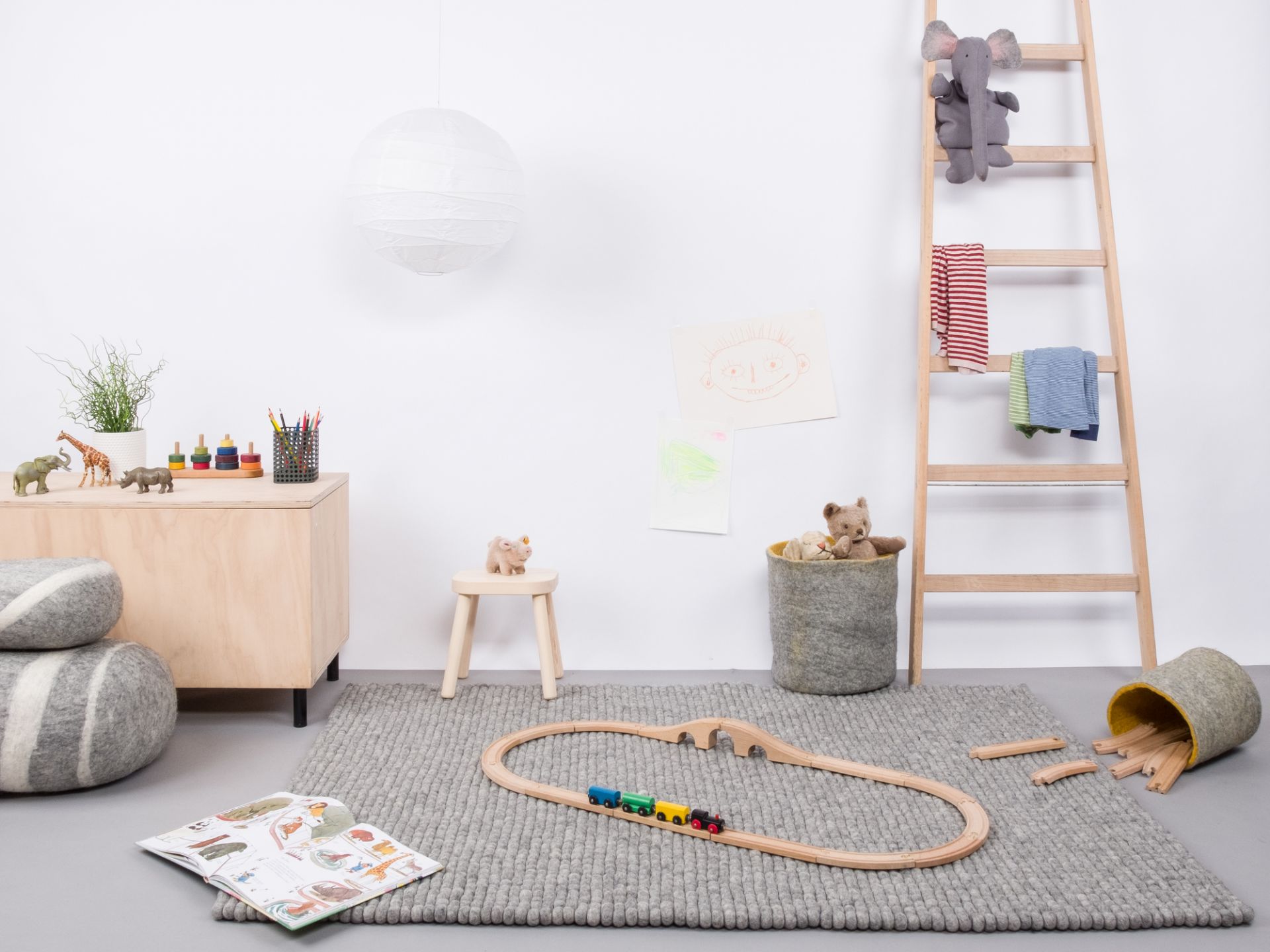 Felt ball Carpet 160x230 cm Myfelt Lotte