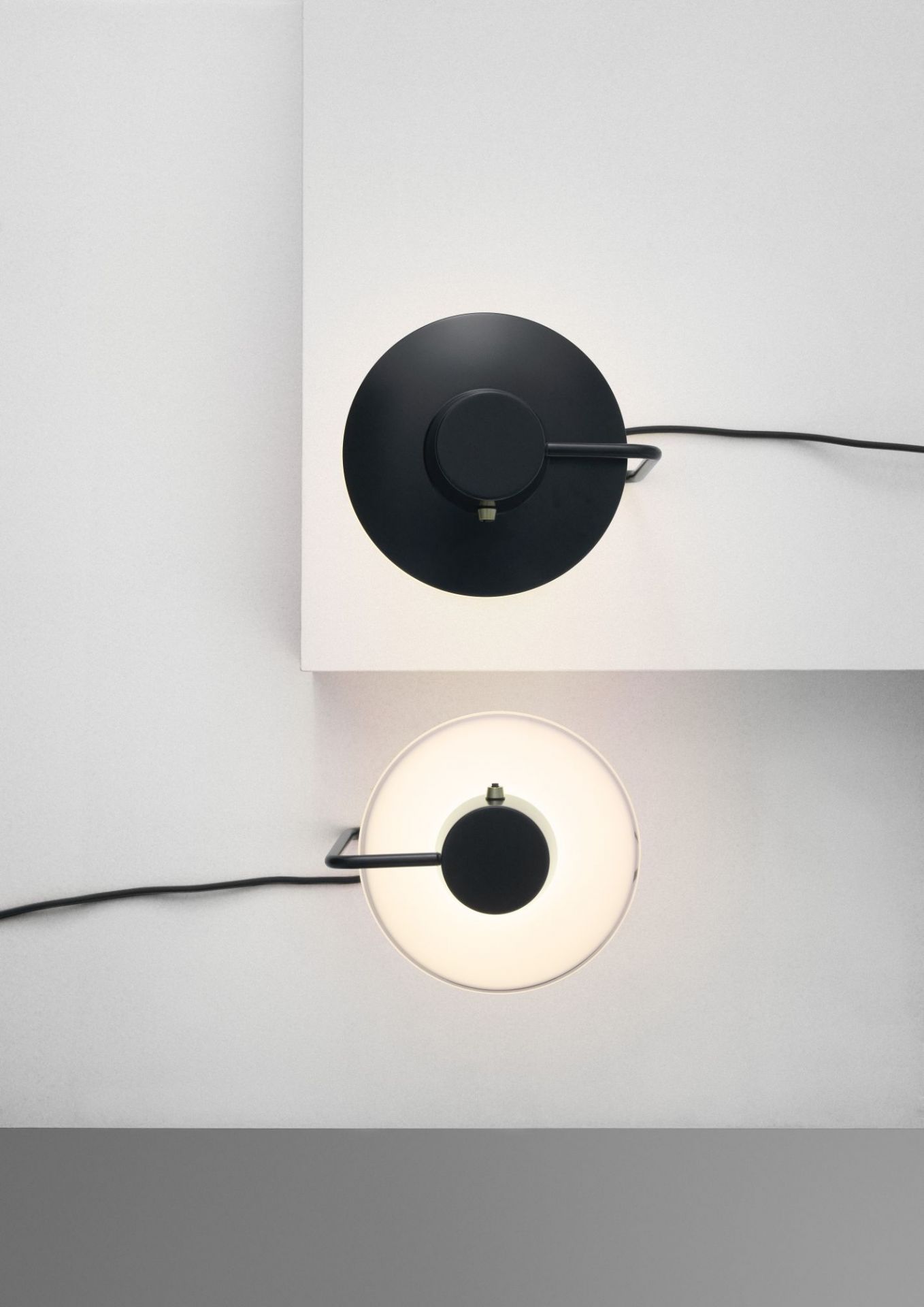 AJ Oxford 280 Table Lamp Louis Poulsen