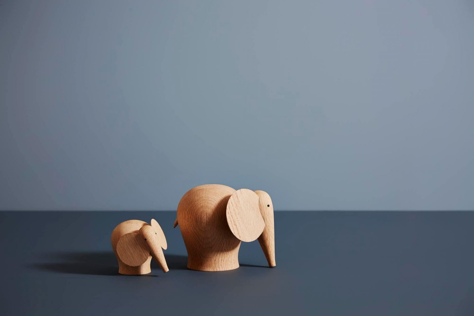 Nunu elephant Wooden elephant small Woud SINGLE PIECE