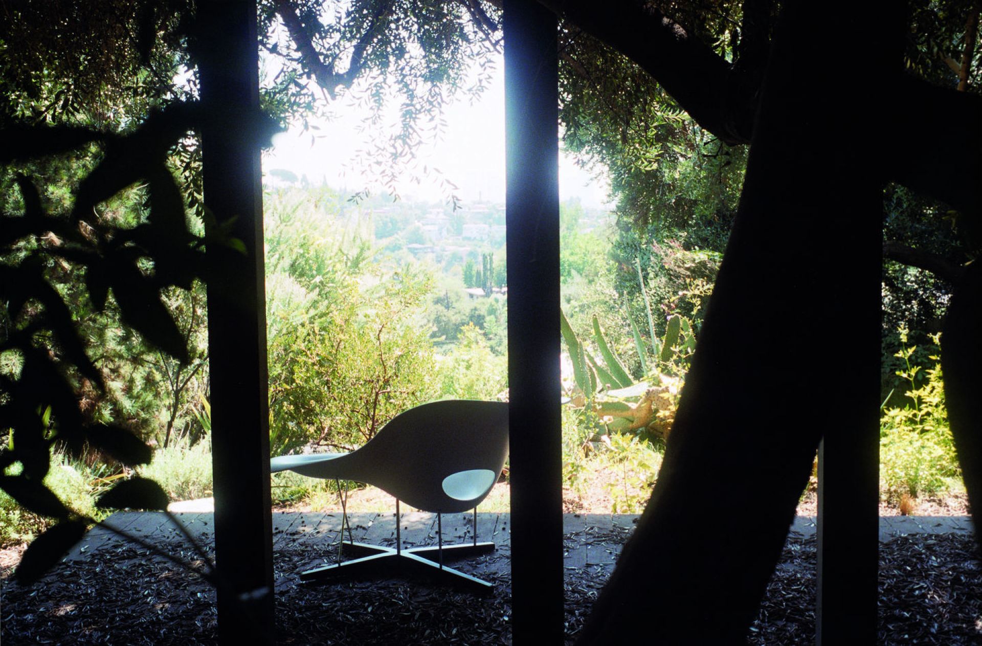 La Chaise Couch Vitra