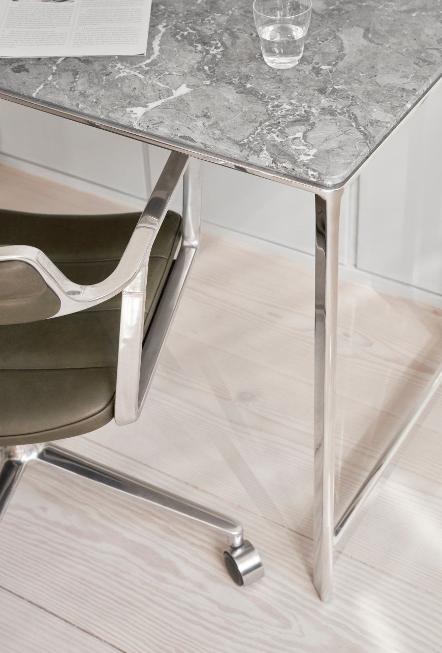 430 Studio Desk Vipp