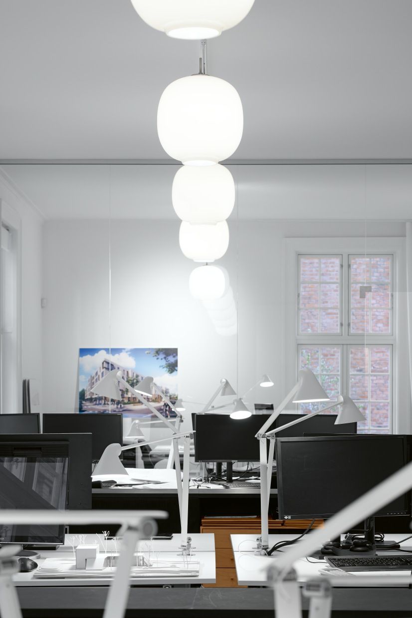 NJP table lamp Louis Poulsen
