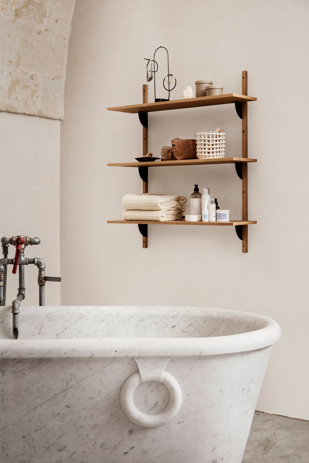 Ceramic Basket large Ferm Living