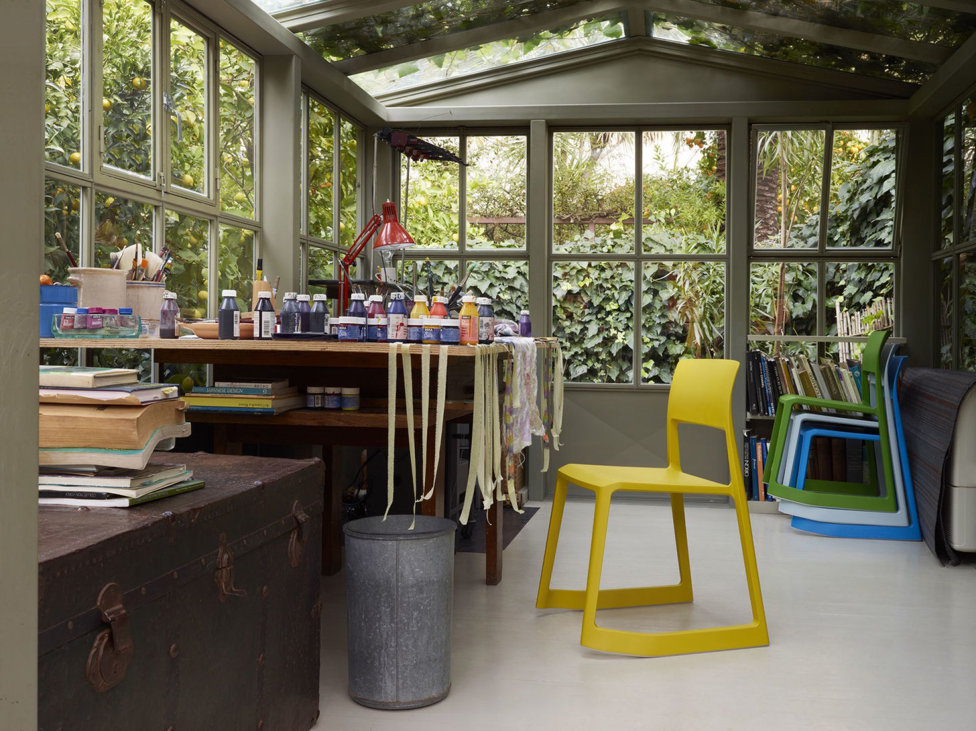Tip Ton RE chair plastic Vitra Coral