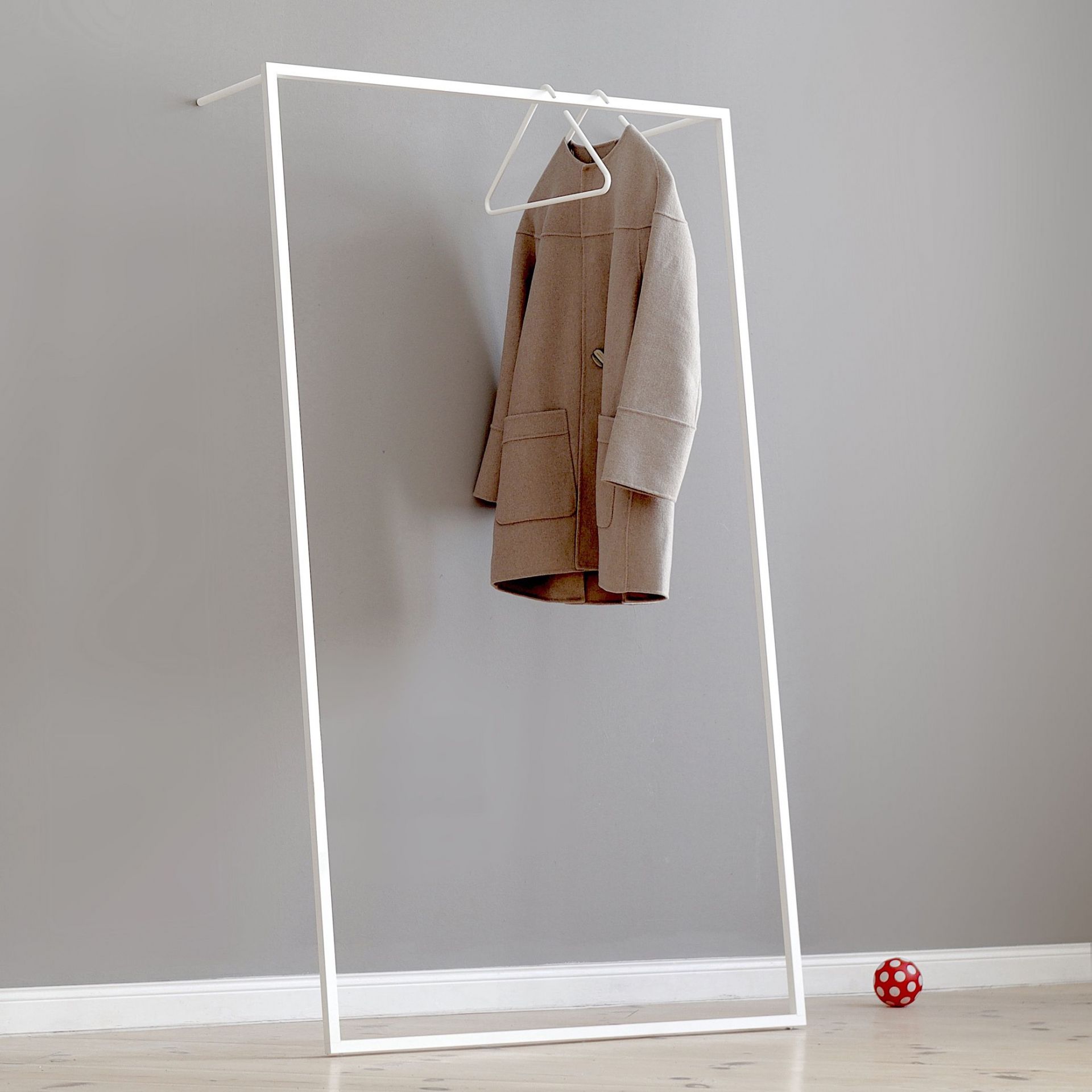 Leano Leaning wardrobe Roomsafari White