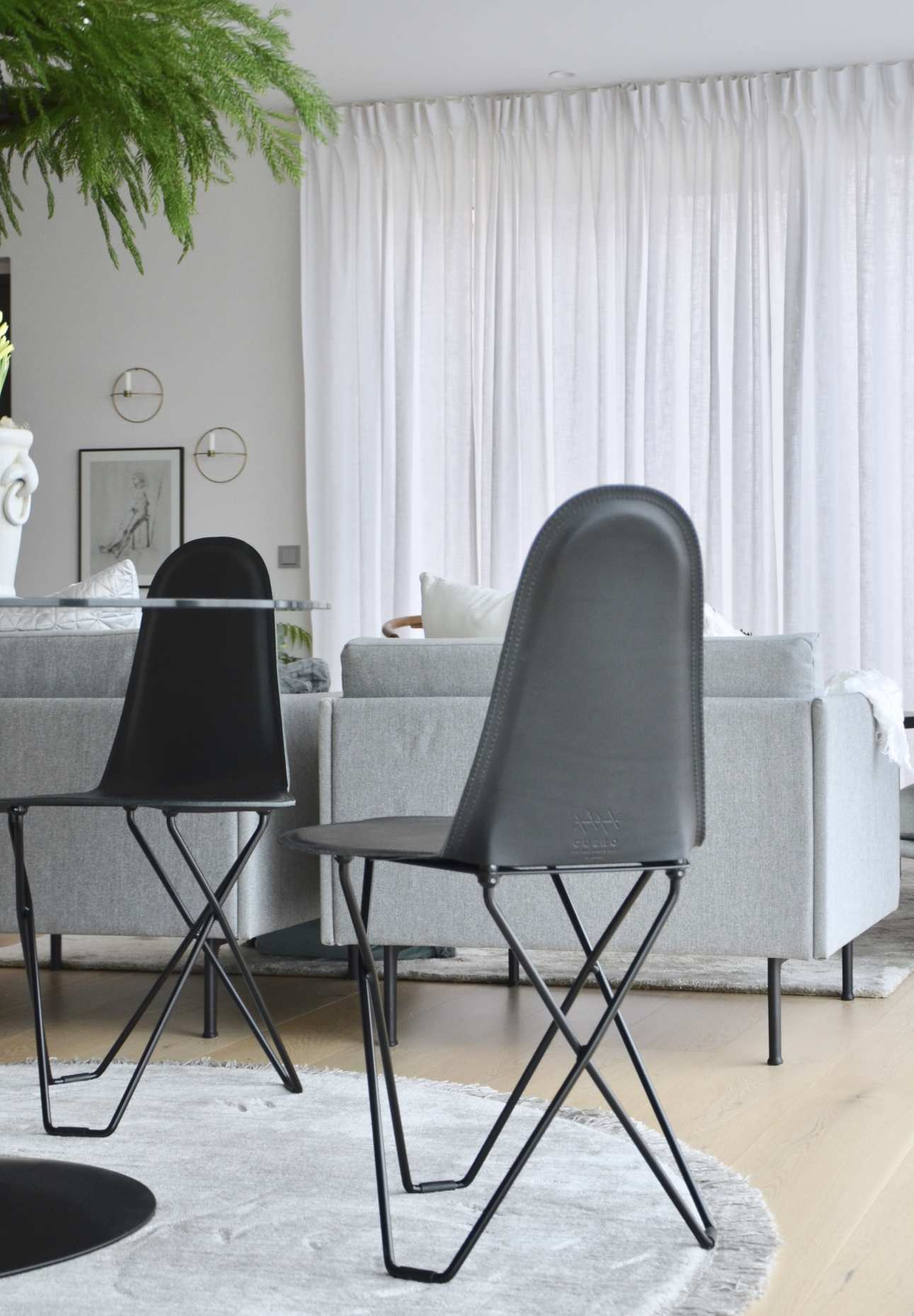 Cactus chair covered with leather Cuero