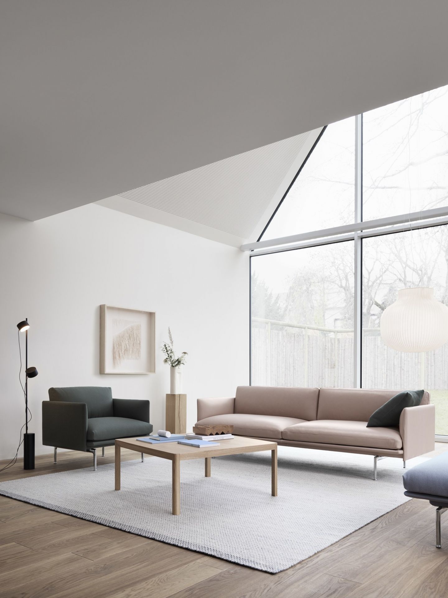 Post Floor Lamp Muuto