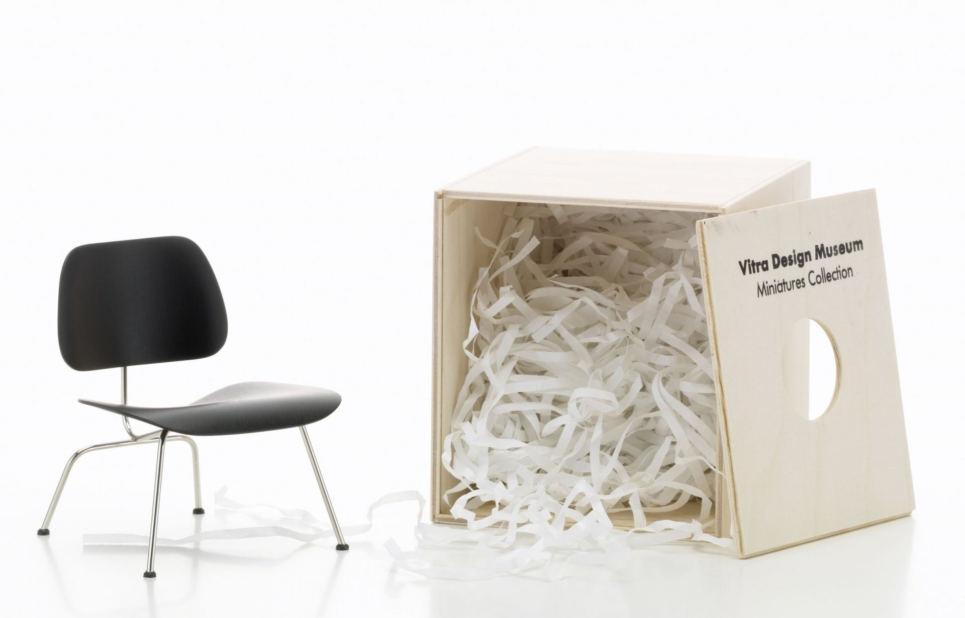 LCM [1945] Miniatur Chair Vitra