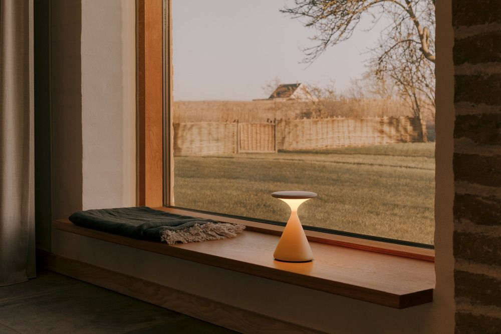 Salt Battery Lamp / Table Lamp Grey