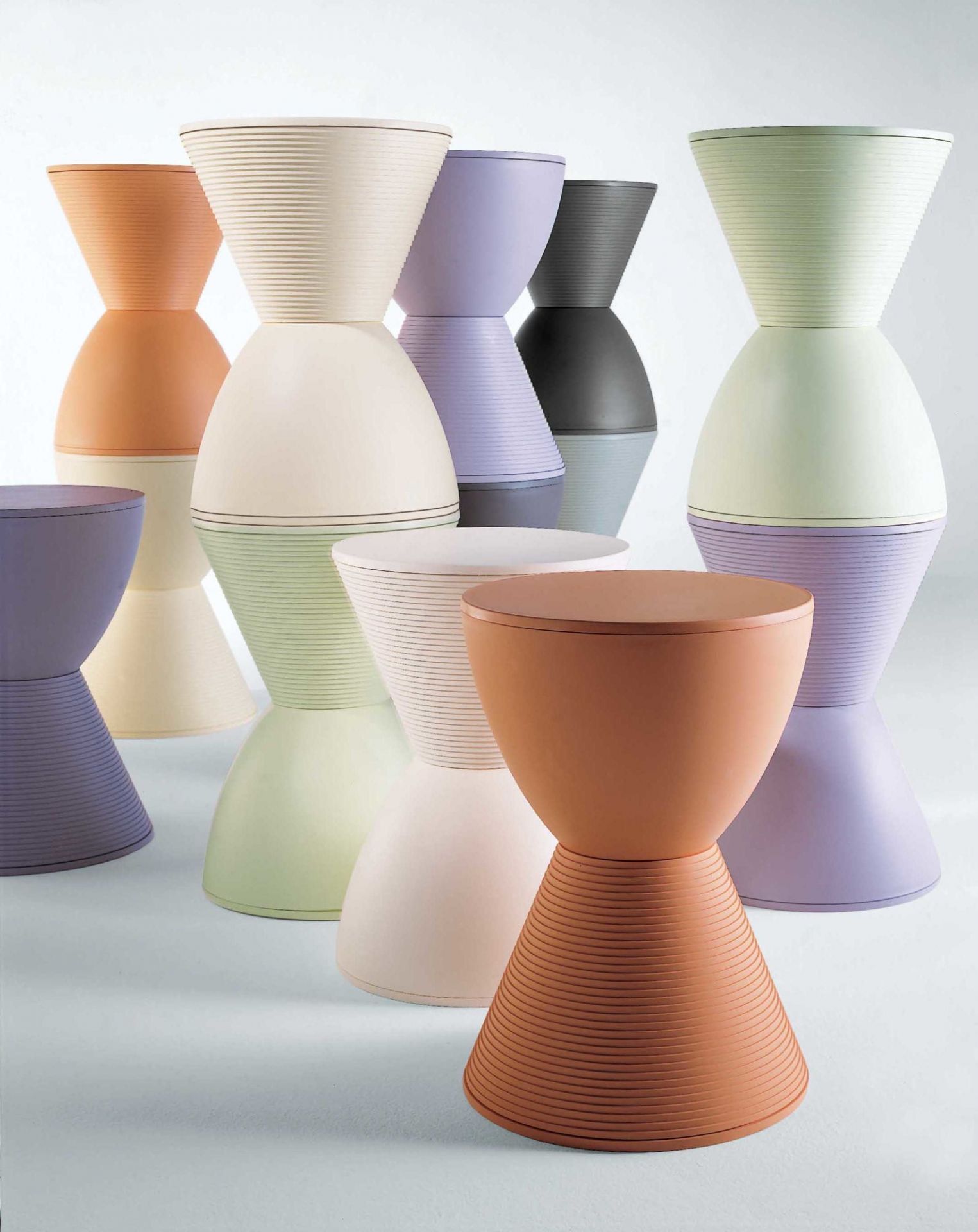 Prince AHA Stool dove grey Kartell