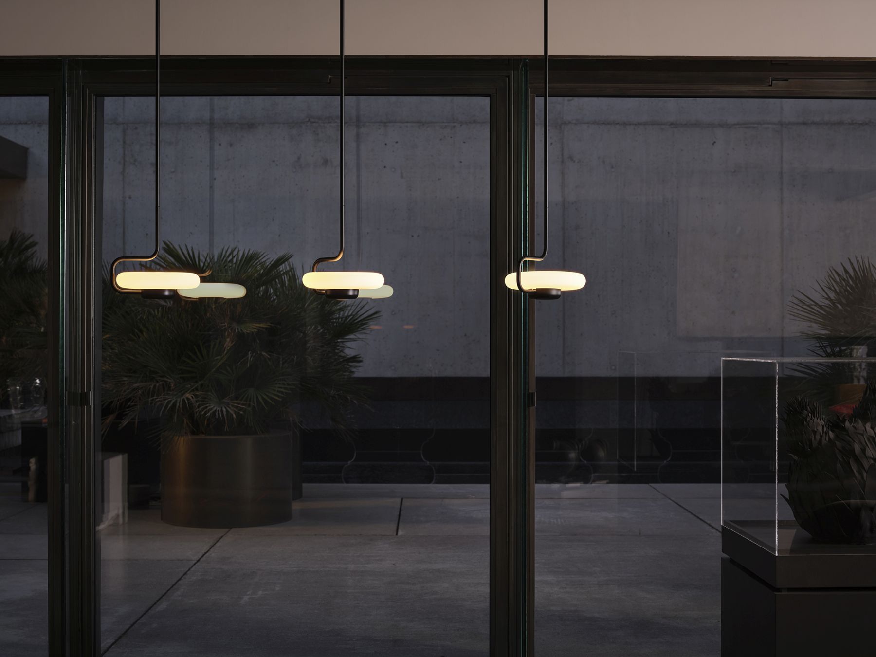 Tratto Pendant lamp black Kdln