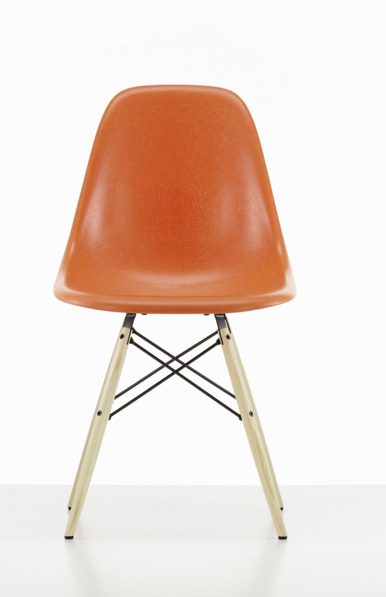Eames Fiberglass Chair DSW Chair Vitra 