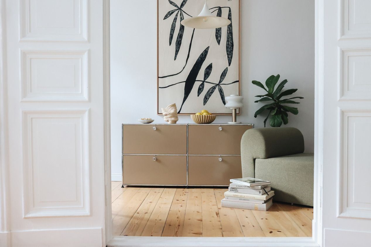 USM Haller Sideboard E2 with 4 folding doors