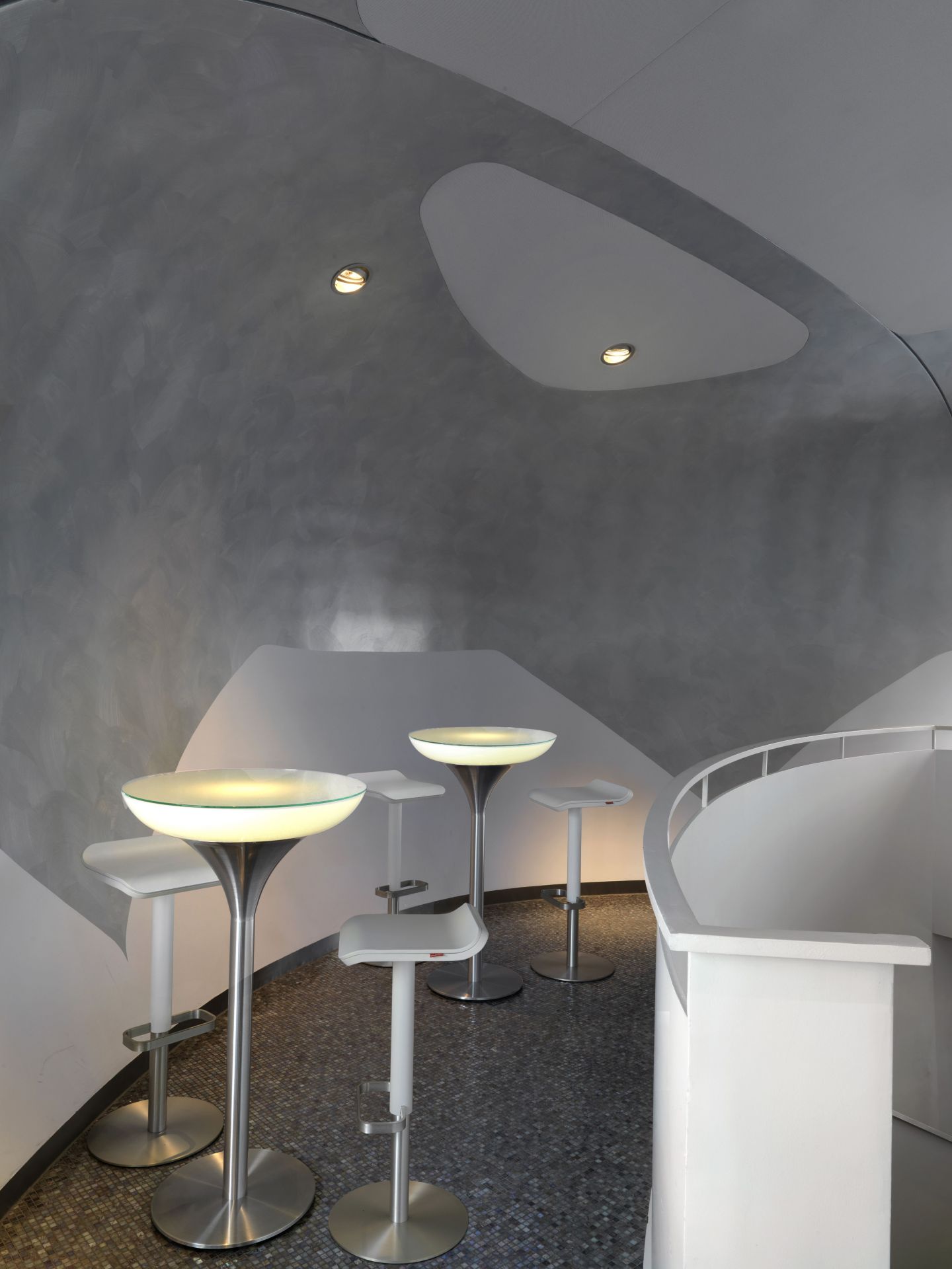 ED Bar Stool Height Adjustable White Moree