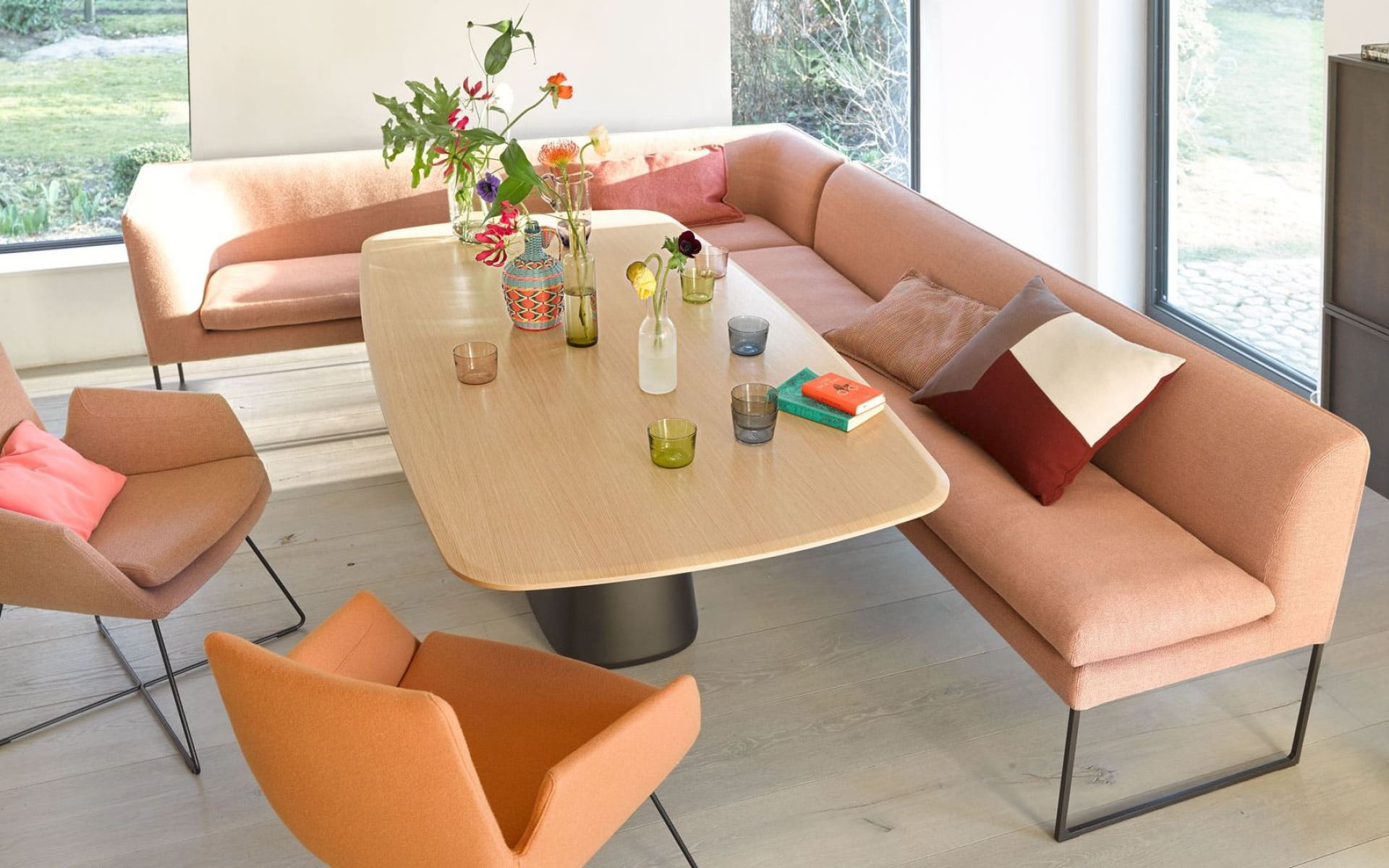 Conic table Cor