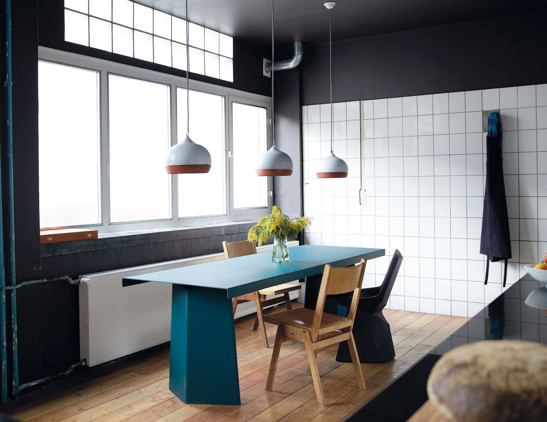 Pallas table ClassiCon