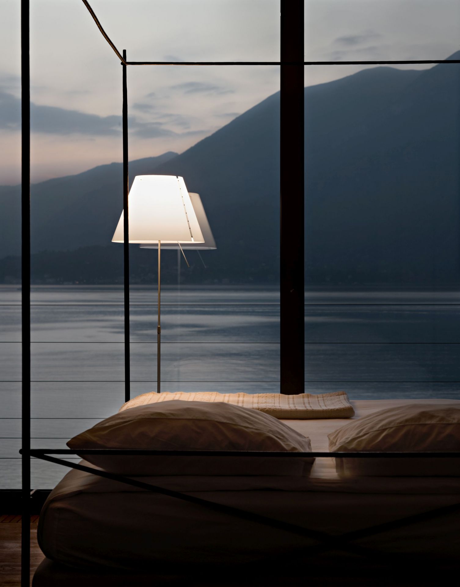 D13 Costanza height adjustable floor lamp with sensor dimmer complete version Luceplan
