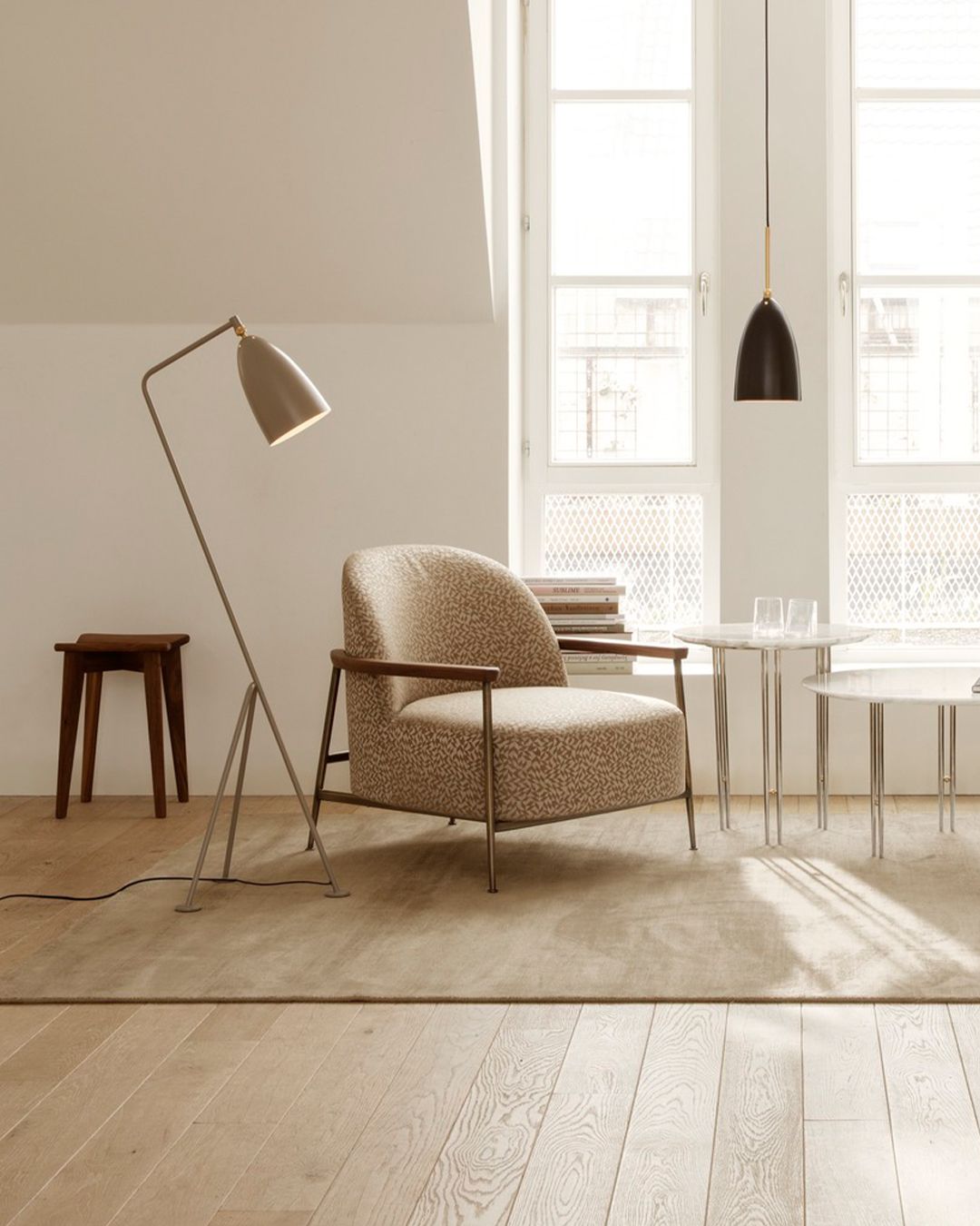 Gräshoppa / Grashoppa Floor light Gubi