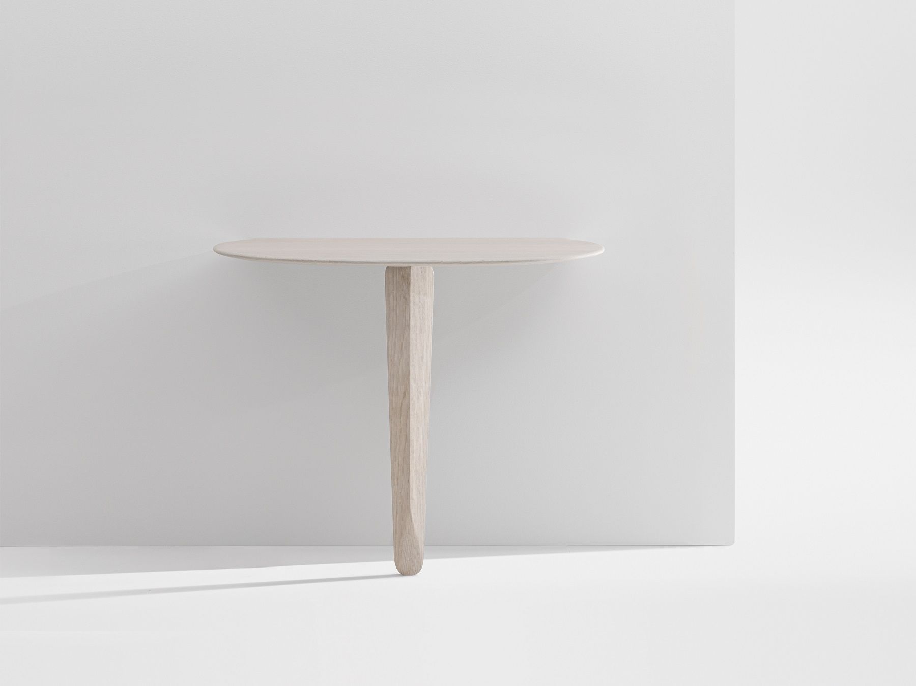 Kuyu Console Console table symmetrical period