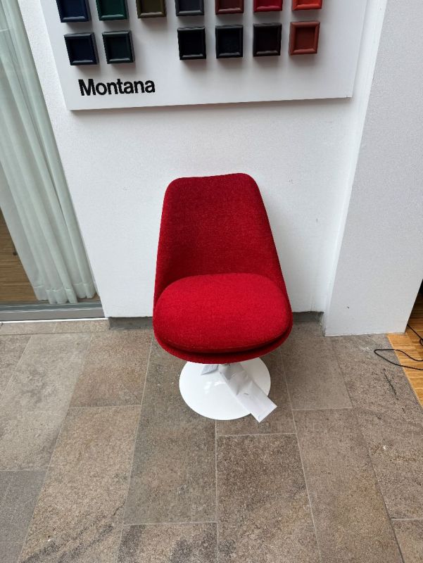 Tulip Chair swivel chair fully upholstered Knoll International EXHIBITION PIECE