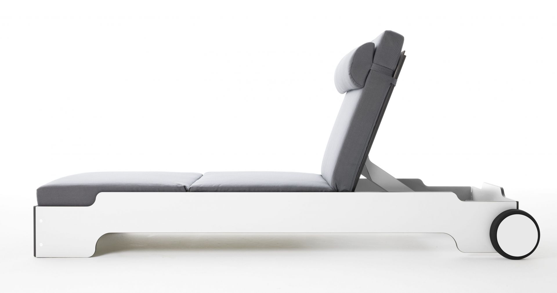 Solara Stacking Lounger incl. Wheels and Upholstery Outdoor Müller Möbelwerkstätten