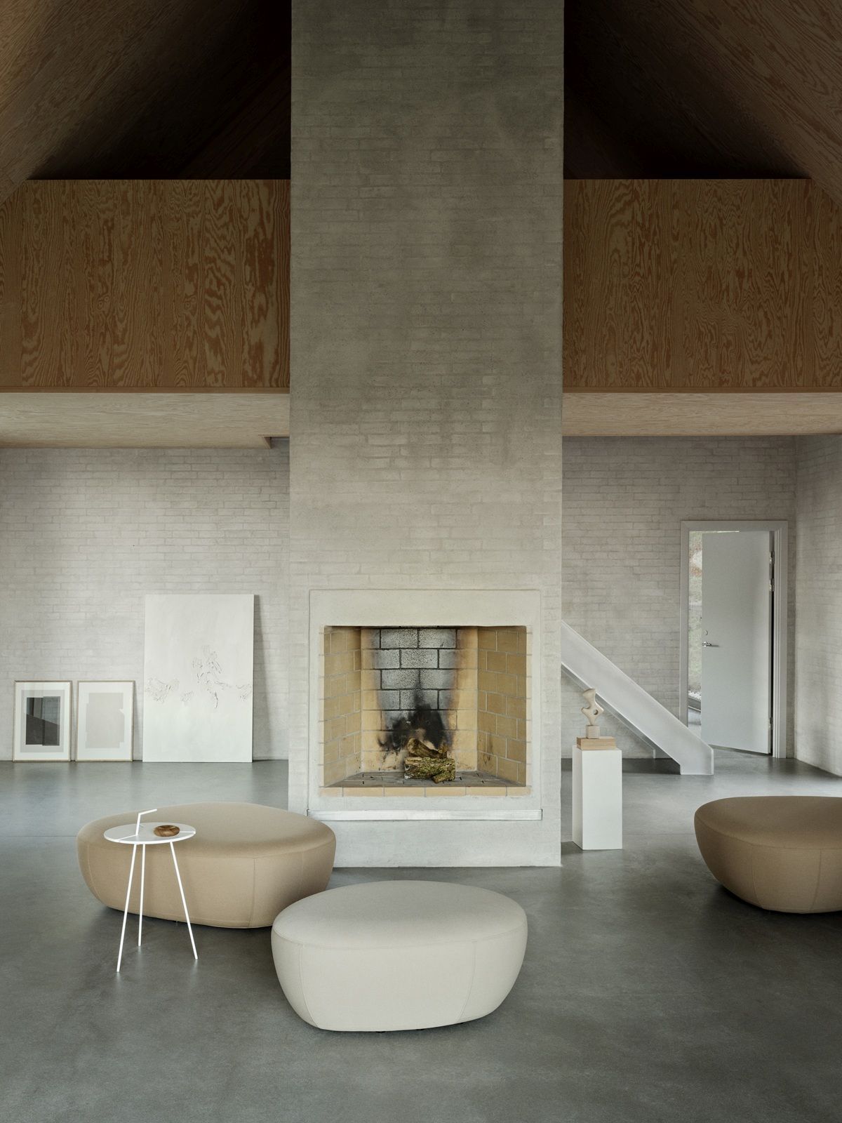 Sisters pouf stool Softline