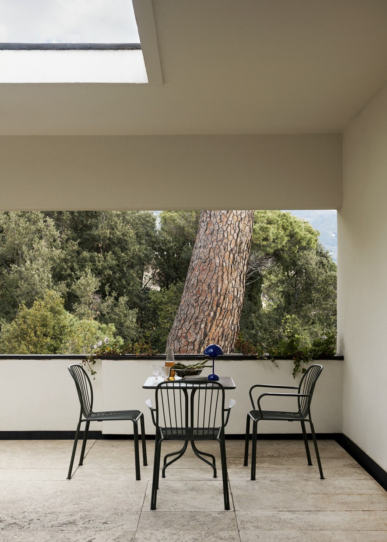 Thorvald SC96 / SC97 Outdoor Café table AndTradition 