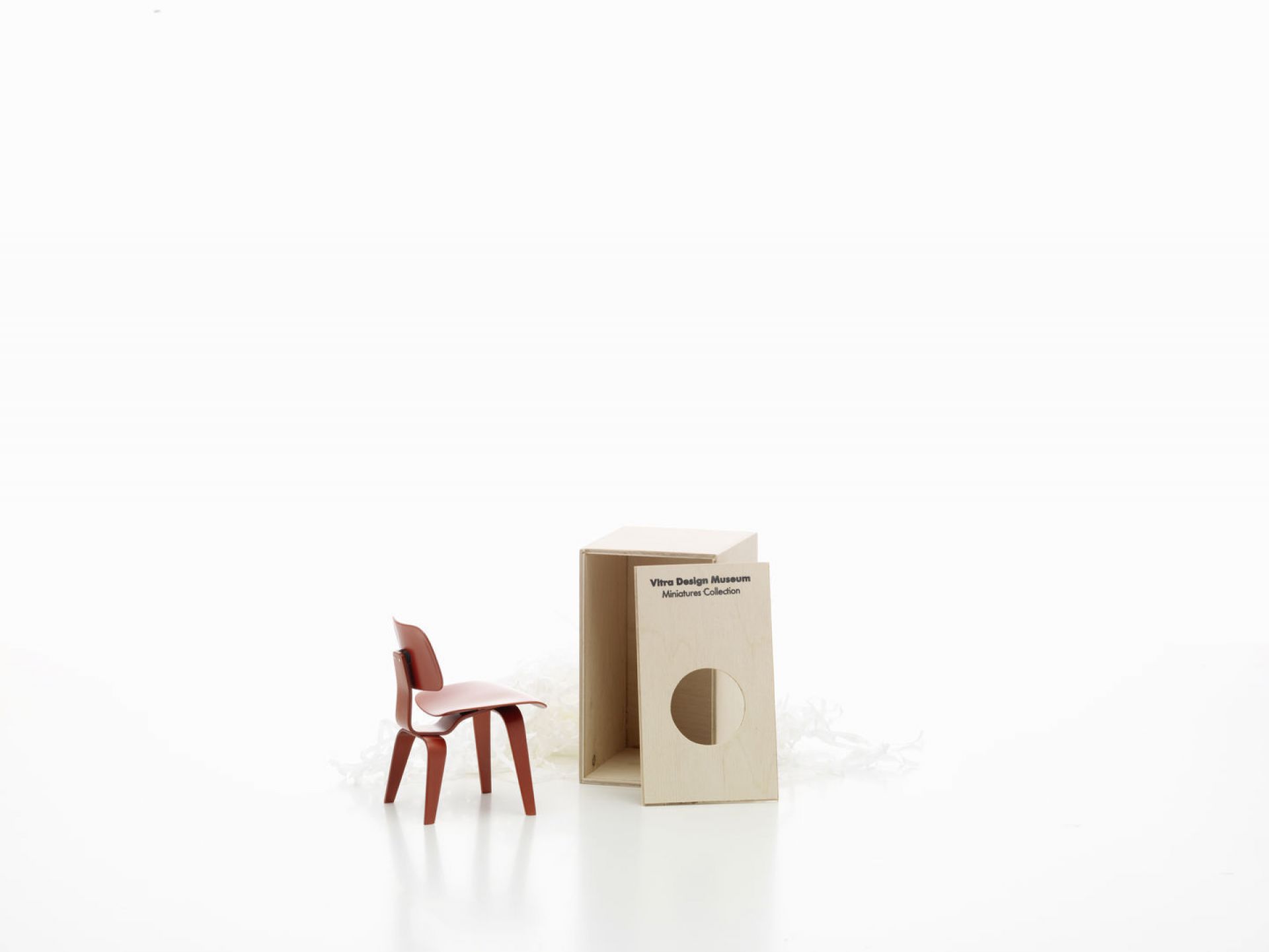 DCW [1945] Miniatur Chair Vitra
