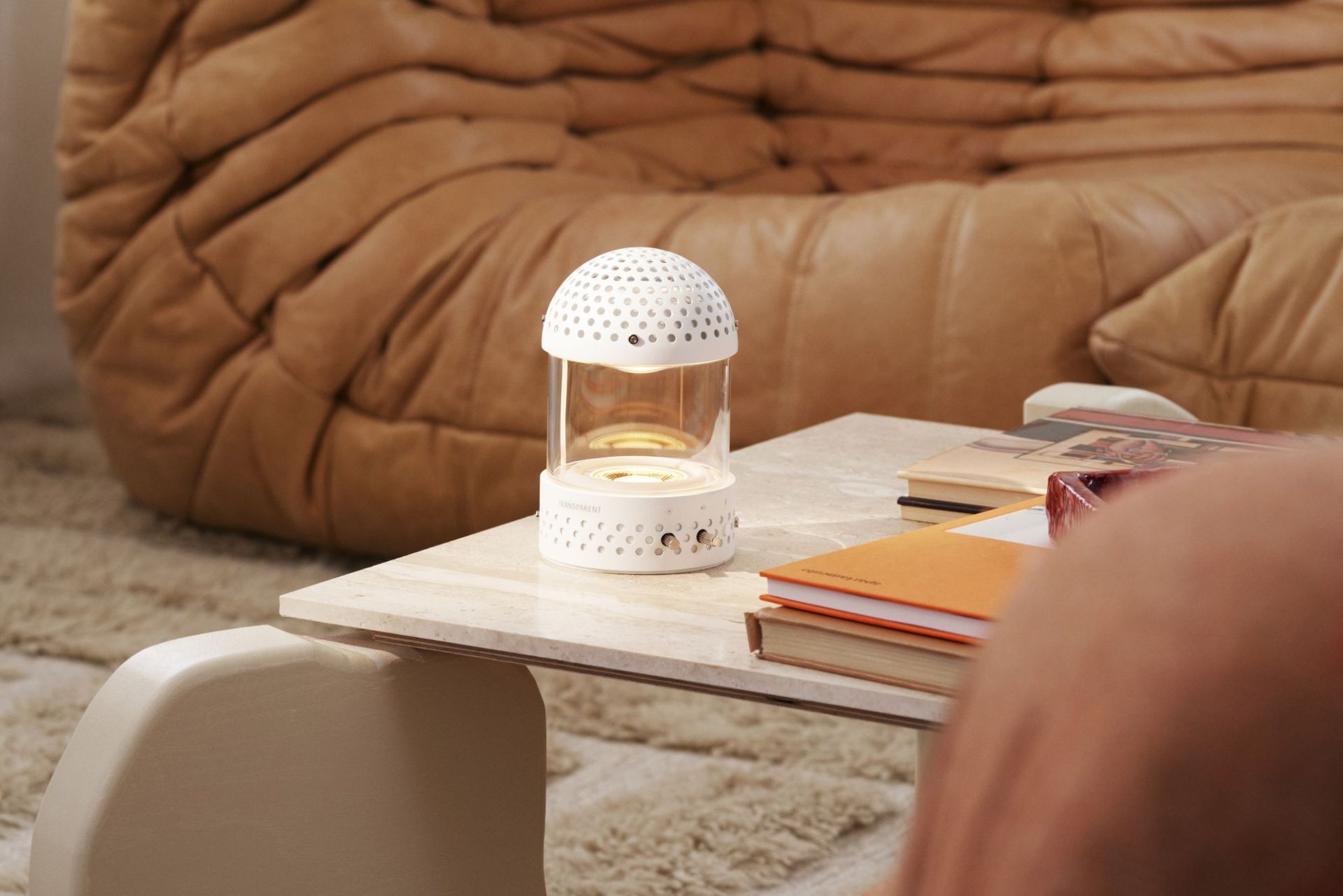 Lightweight speaker Transparent