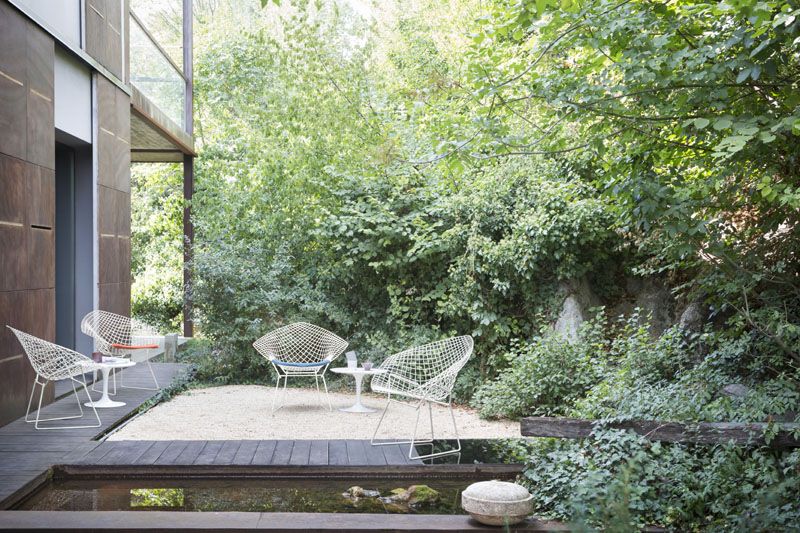 Bertoia Diamond armchair OUTDOOR Knoll International QUICK SHIP