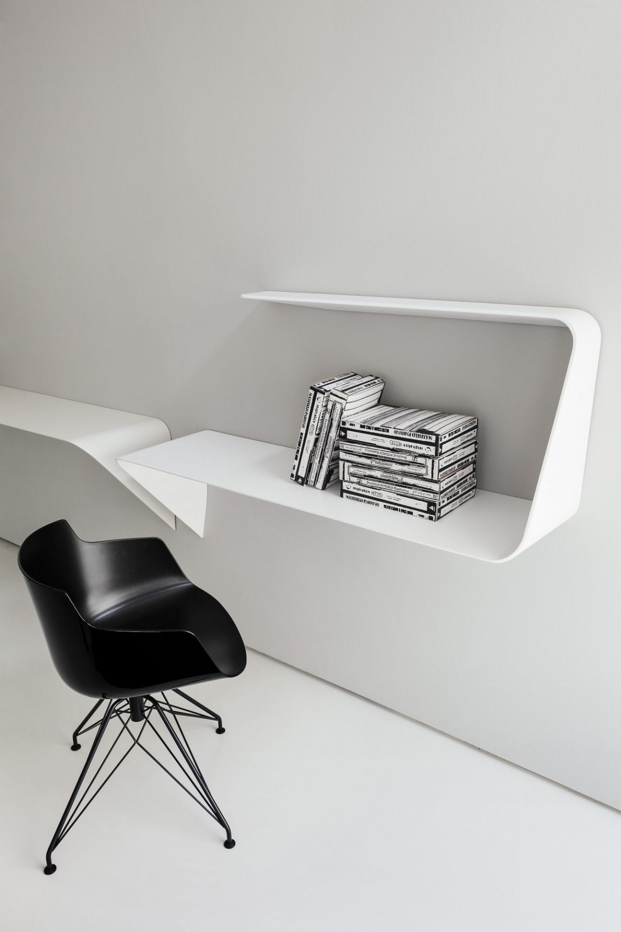 Mamba rack / wall bureau MDF Italia