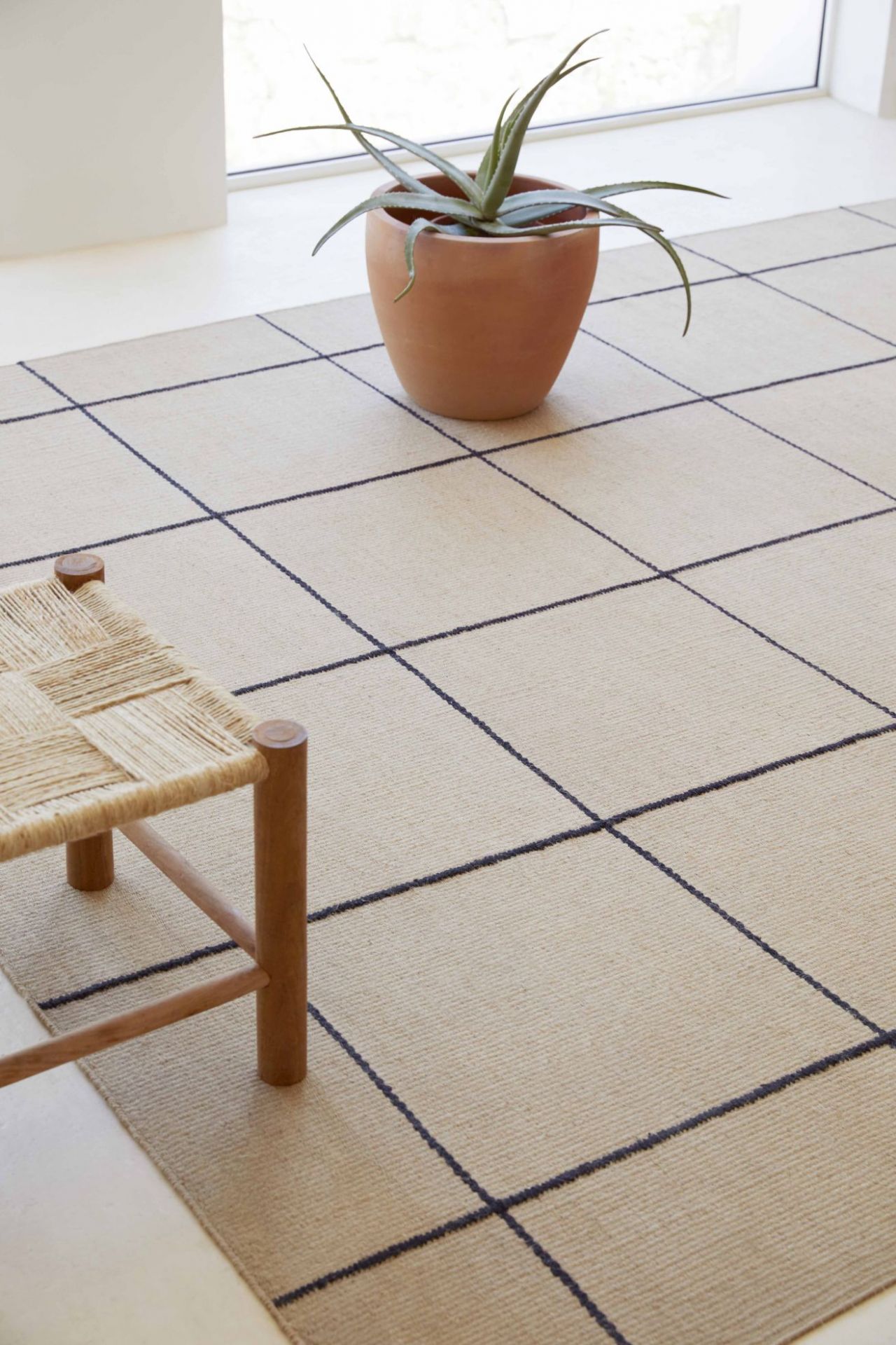 Roots Rug 01 192 x 240cm Gan