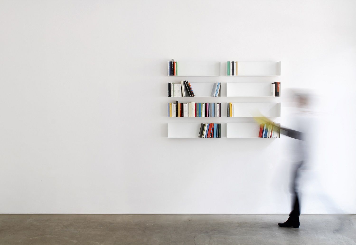 Bags book shelf A Linea1 by Müller Möbelwerkstätten