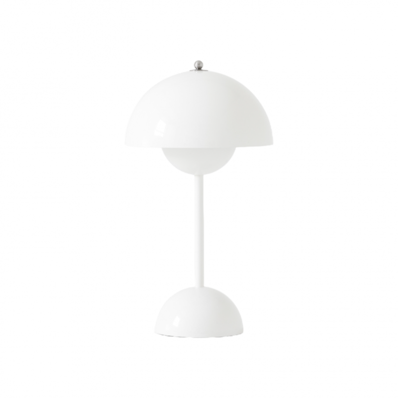 Flowerpot VP9 Portable Battery lamp / Table lamp with USB AndTradition White matt